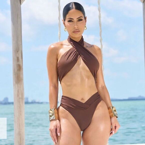 ANNA BIKINI-CHOCOLATE SIZE LARGE - Picture 1 of 3